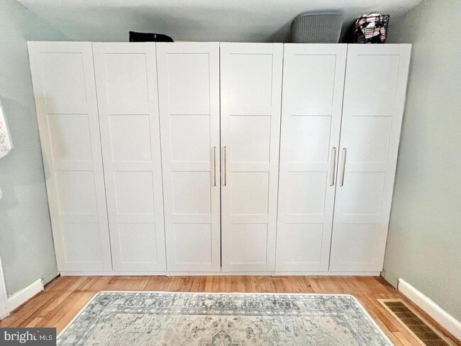 Building Photo - 503 Dorchester Ave