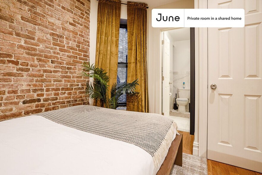 Building Photo - Room in Shared 3 bed/2 bath home in Upper West Side