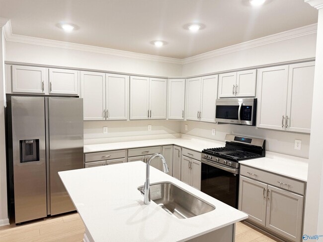 Building Photo - 6057 Gardner Maples Dr SE