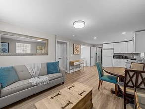 Building Photo - 5412 Farley Dr