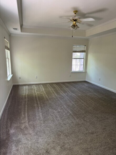 Building Photo - 151 Grande View Ln