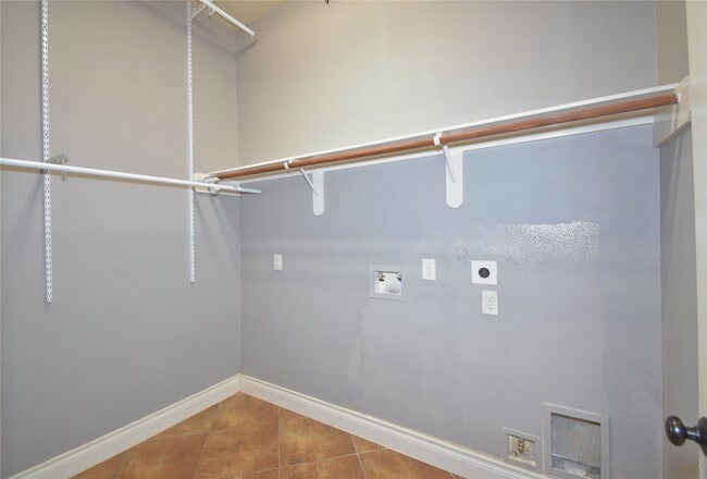Building Photo - 13611 Summer Cloud Ln