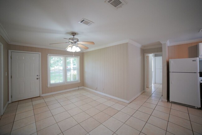Building Photo - 3424 Orlando Dr