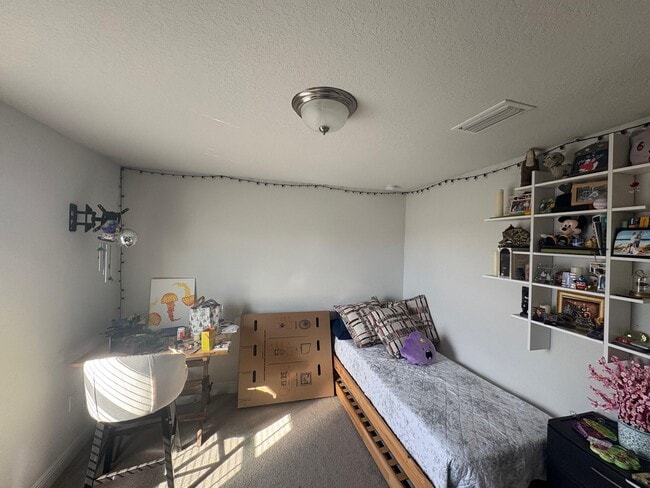 Building Photo - 5755 Marigold Loop