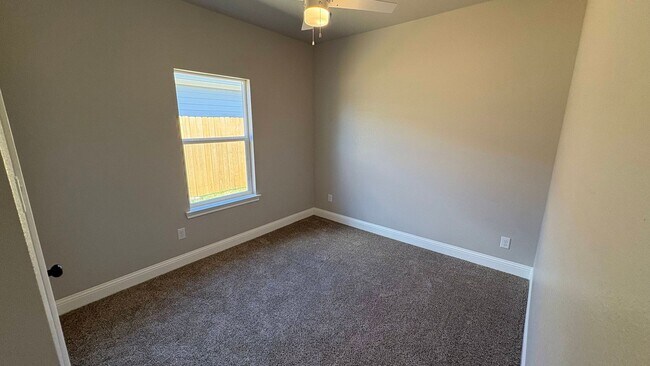 Building Photo - 3205 Bourland St