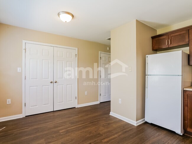 Building Photo - 87 Wolf Creek Ln