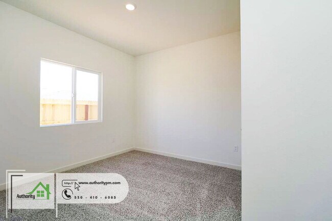 Building Photo - 3012 Legend Ln