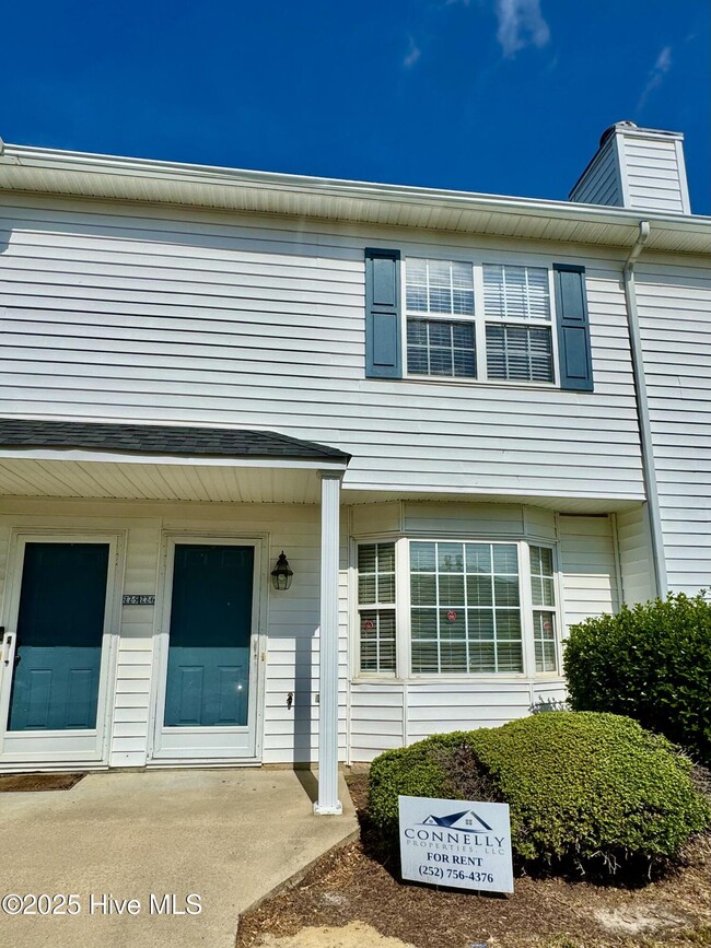 Primary Photo - 3930 Sterling Pointe Dr