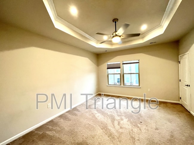 Building Photo - 321 Poplar Leaf Way