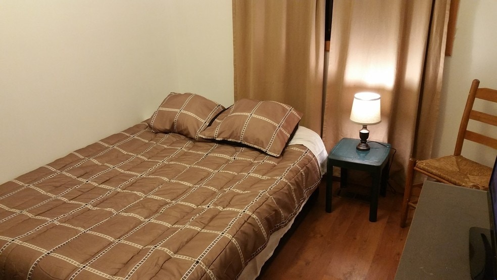 Bedroom 2 view from door - 2116 Thaler Ave