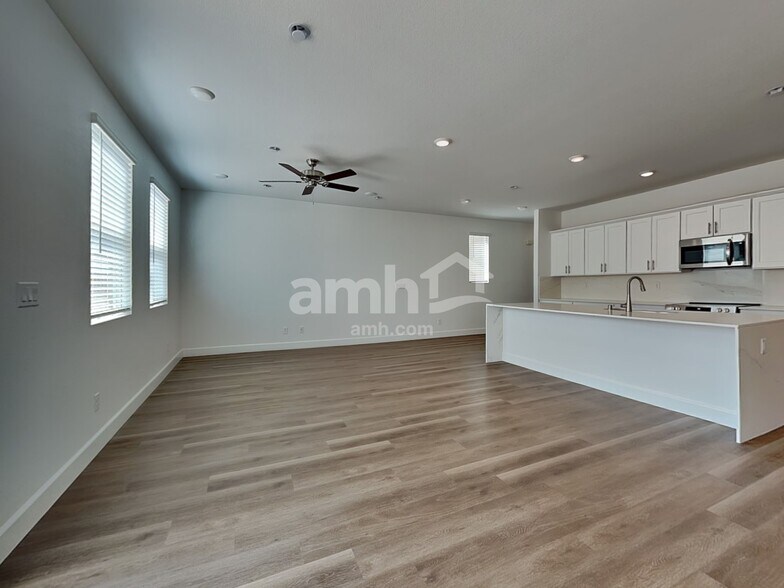 Building Photo - 6423 Rush Avenue