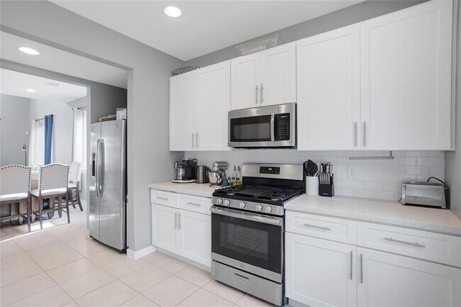 Building Photo - 4625 Mallow St