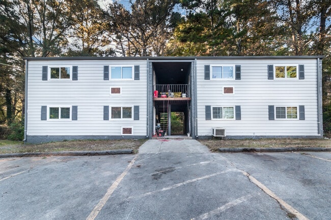 Building Photo - 511 Gresham Park Dr