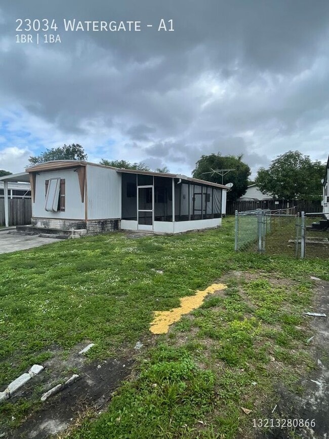 Building Photo - 23034 Watergate-A1