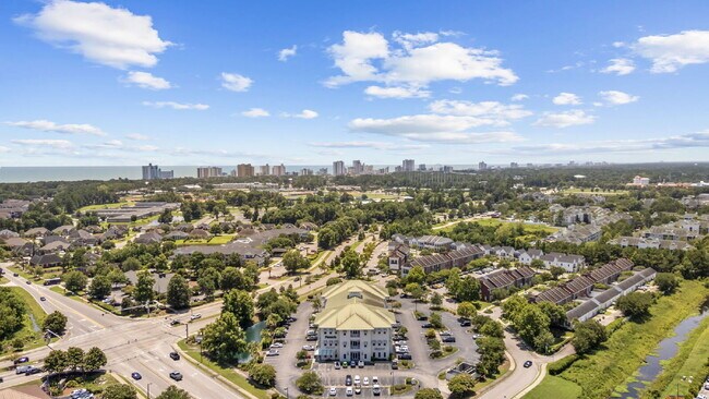 Building Photo - Fully Furnished Home in The Parks