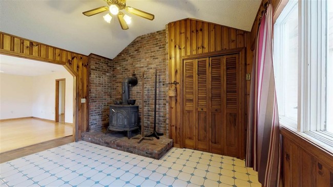 Building Photo - 96 Birch Ct