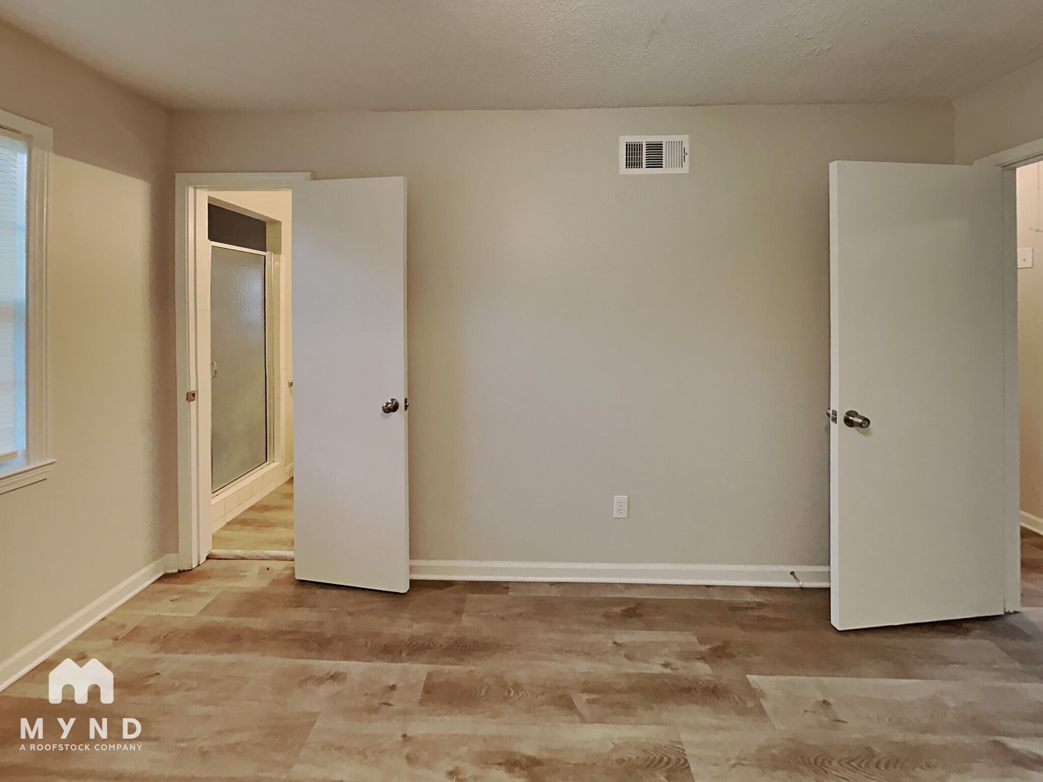 Building Photo - 1938 W Holmes Rd