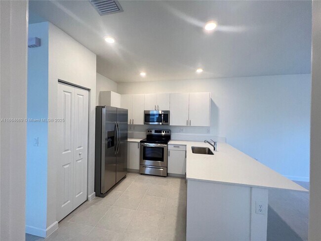 Building Photo - 16221 SW 290th Terrace