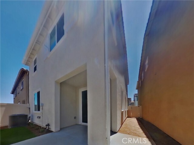 Building Photo - 31623 Willowood Way