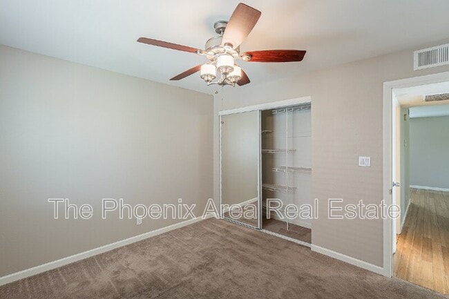 Building Photo - 700 W University Dr