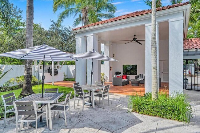 Building Photo - 6624 Mimosa Ct