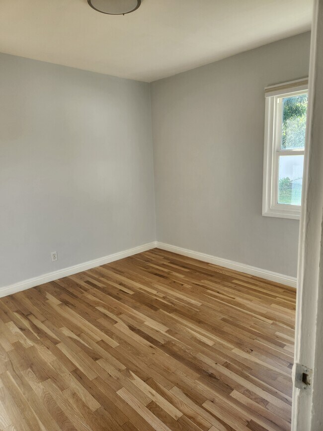 Building Photo - 17832 Rhoda St