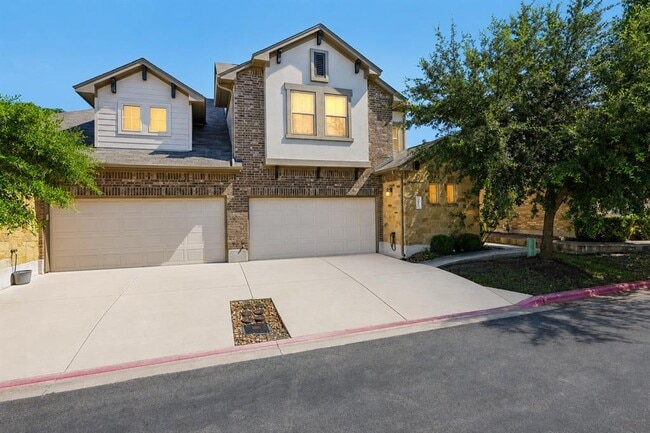 Building Photo - 2304 S Lakeline Blvd