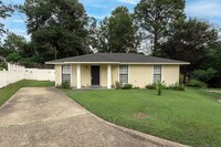 Building Photo - Home for rent in Prattville