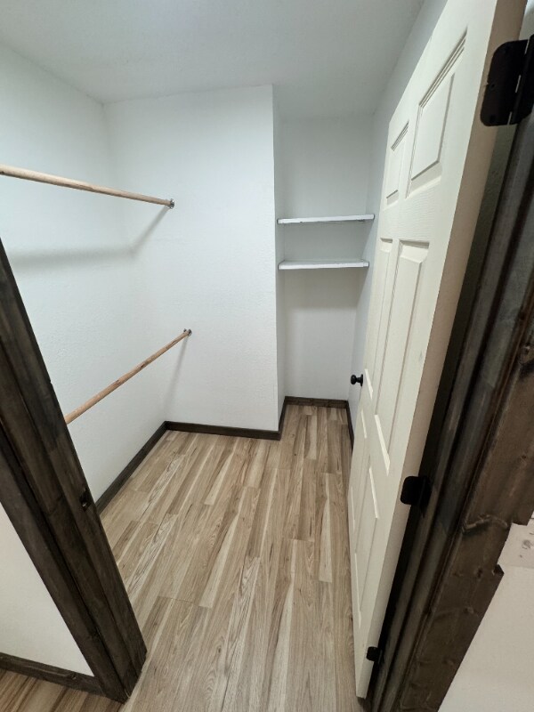 Building Photo - 472063 OK-101