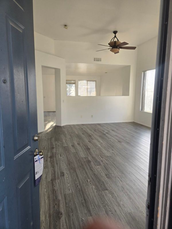 Building Photo - 421 Steiner Dr