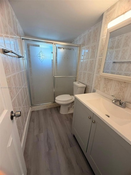 Building Photo - 20111 NE 27th Ct