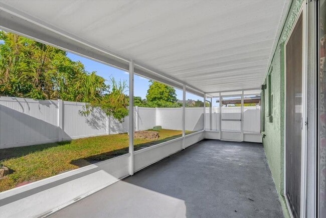 Building Photo - 1456 Brookebridge Dr