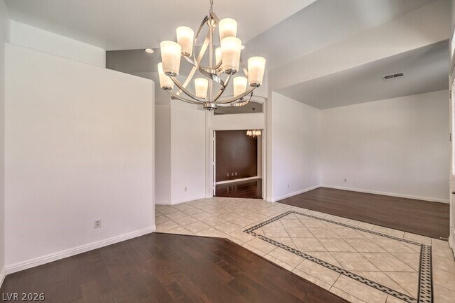 Building Photo - 1393 Romanesca Dr