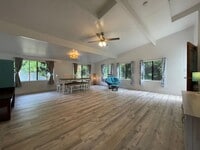 Building Photo - Remodeled Large Studio walking distance to...