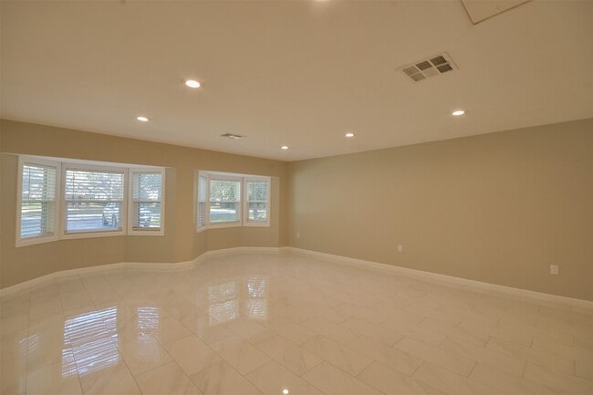 Building Photo - 1420 Sweet Gum Ln