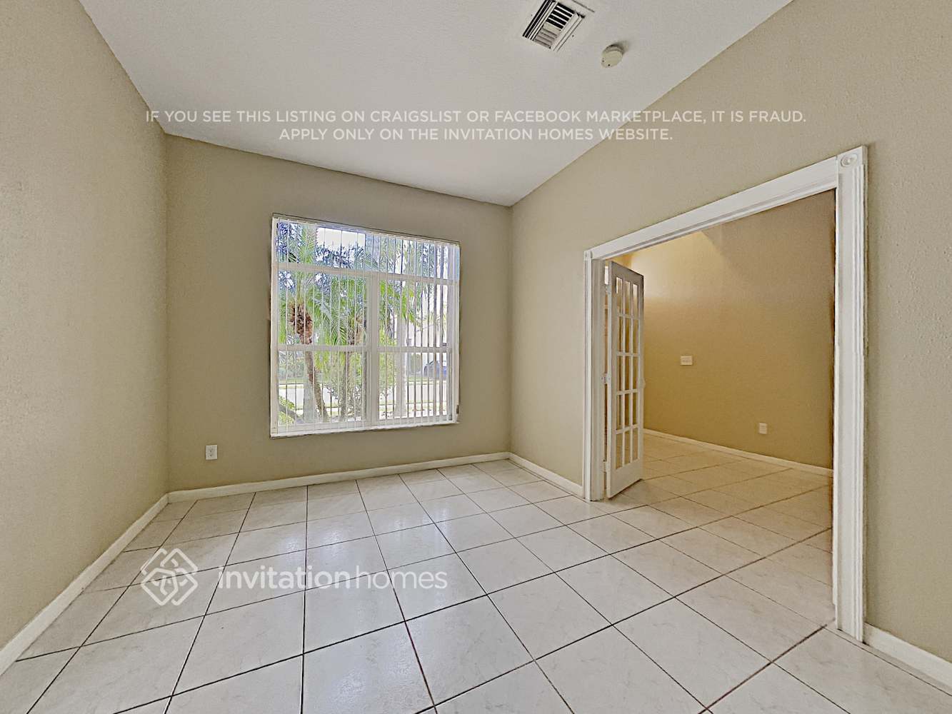 Building Photo - 1422 SW 158th Ave
