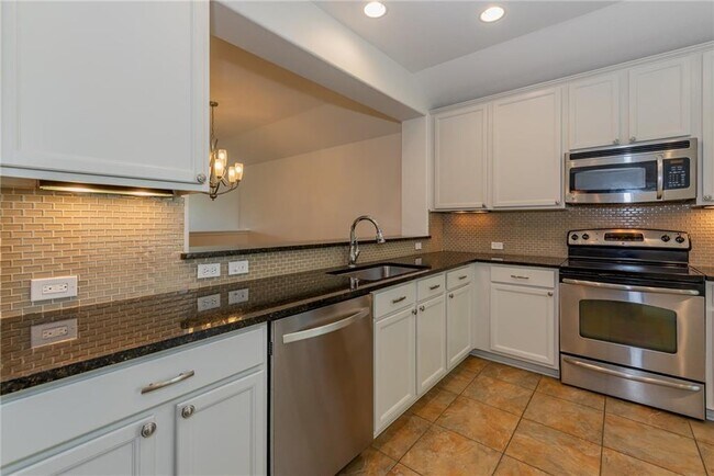 Building Photo - 30118 Diamond Dove Trail