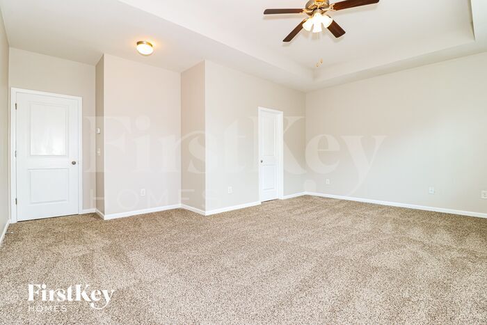 Building Photo - 979 Treymont Way