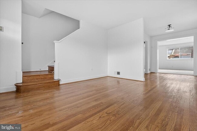 Building Photo - 4336 Dubois Pl SE