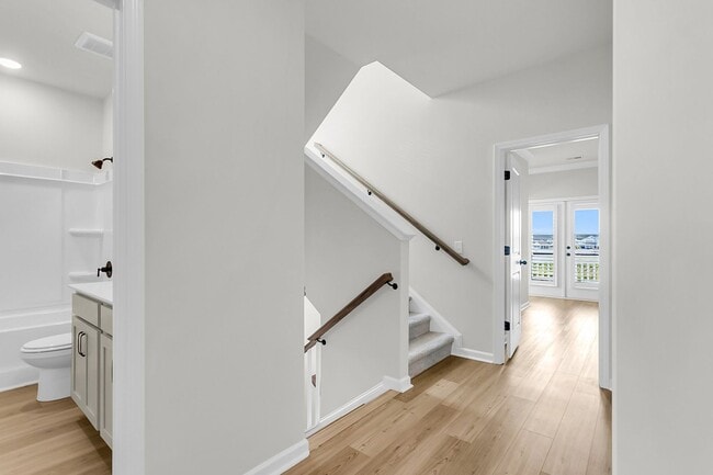 Building Photo - Beautiful 3 Bedrooms, 3.5 Bathrooms Home i...