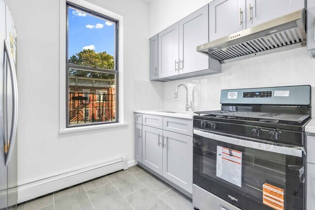 Building Photo - 71-32 Fresh Pond Rd