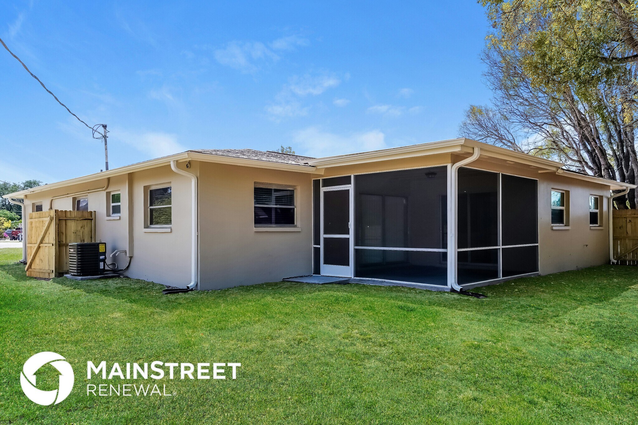 Building Photo - 7311 Louise Dr