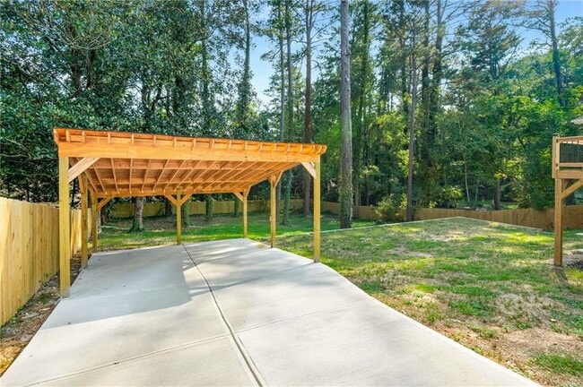 Building Photo - 681 Fielding Ln SW