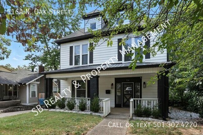 Primary Photo - 516 N Oak St