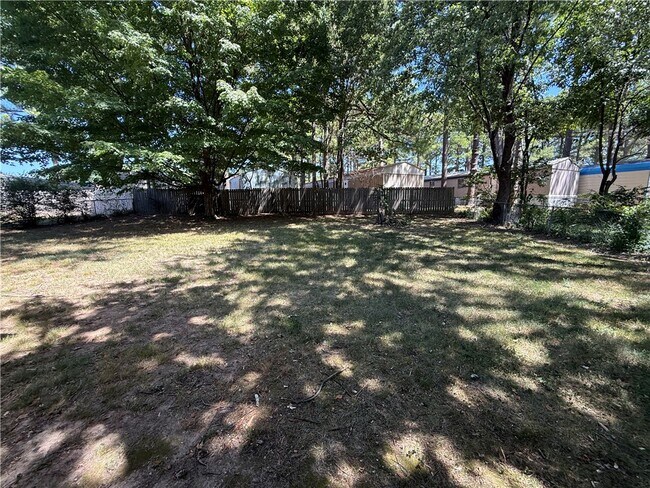 Building Photo - 2892 N Peg Ln