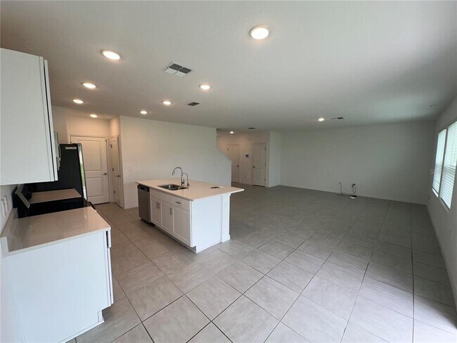 Building Photo - 349 Wayland Dr