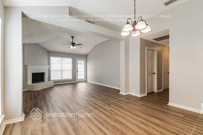 Building Photo - 1044 Waterview Dr