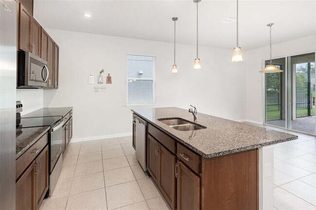 Building Photo - 3619 Voyager Ln