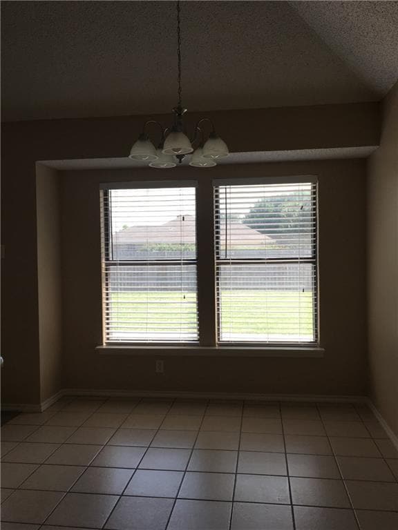 Building Photo - 617 Parkview Dr