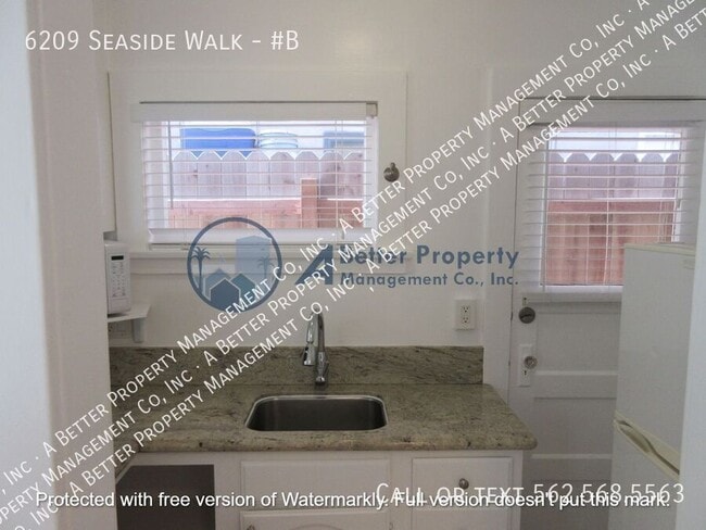 Building Photo - 6209 E Seaside Walk